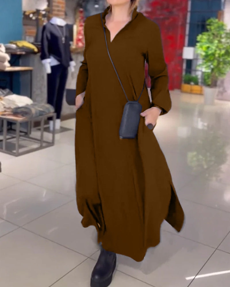 Robe longue Sylvie brune, col à revers, manches longues et fente