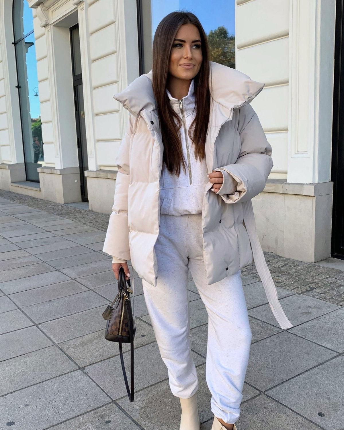Élise – manteau oversize détail du col