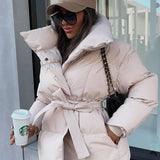Élise – manteau oversize détail du poignet