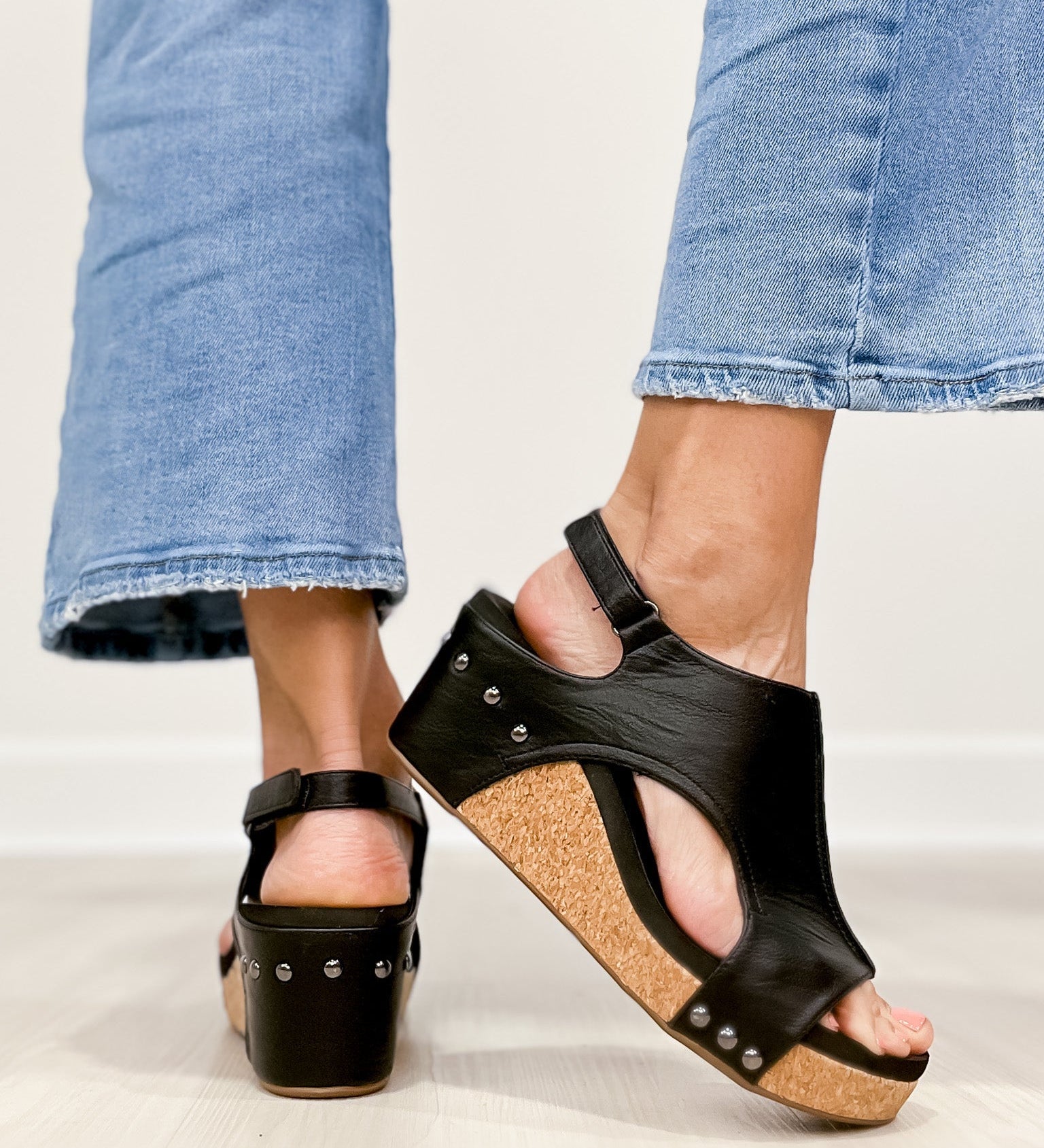 Briellae - Sandales à talons noires brillantes
