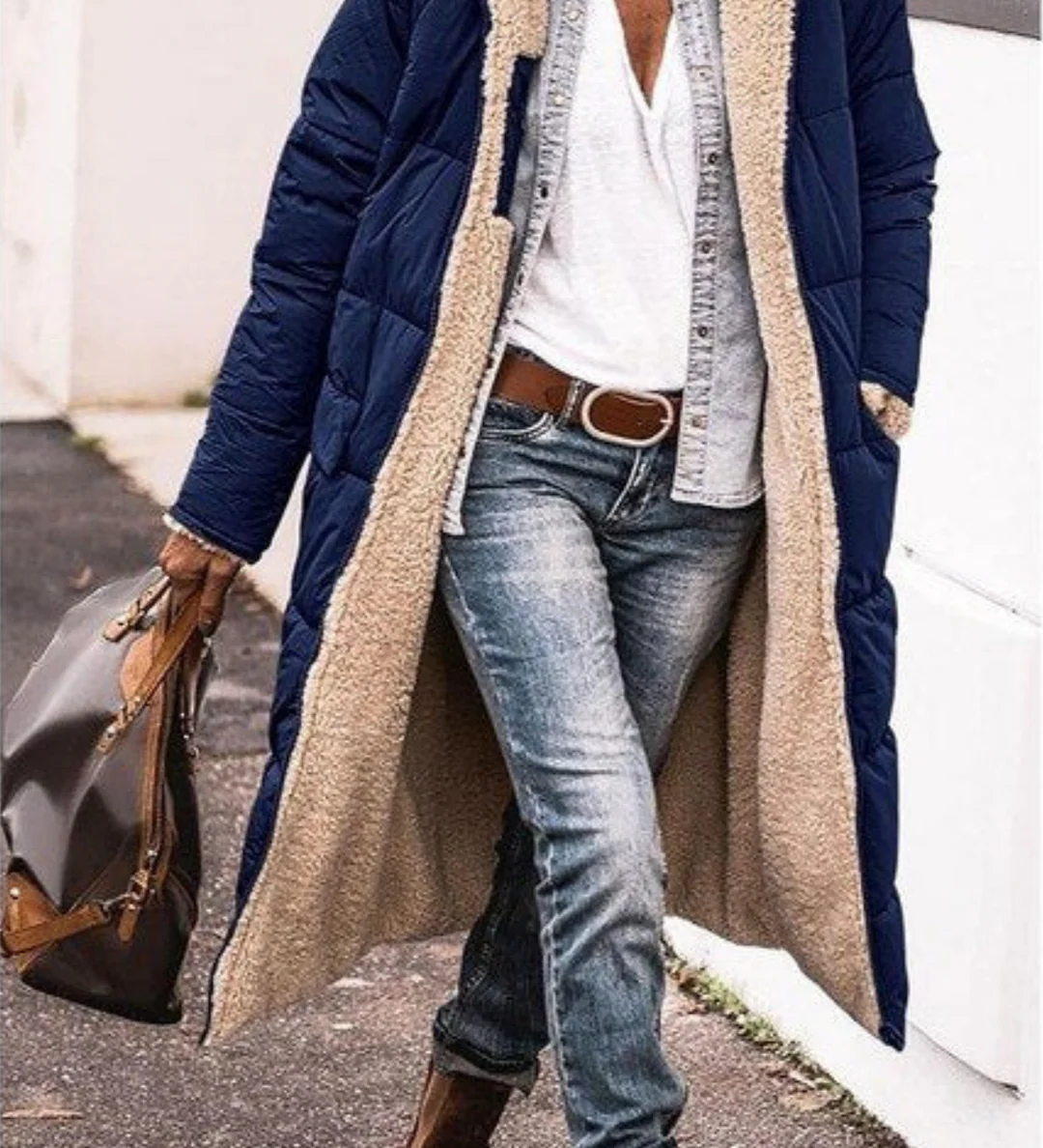 Margaux – manteau réversible porté en superposition