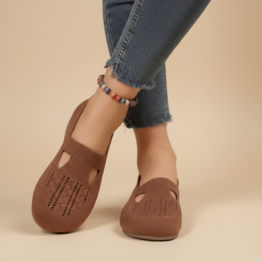 Fiona - Ergonomic sandals with a touch of red