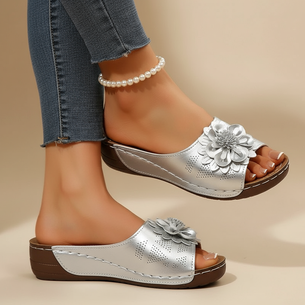 Medellin - Ergonomic sandals in beige shade