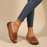 Medellin - Ergonomic sandals in beige shade