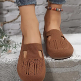 Fiona - Ergonomic sandals with a touch of red