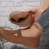 Fiona - Ergonomic sandals with a touch of red